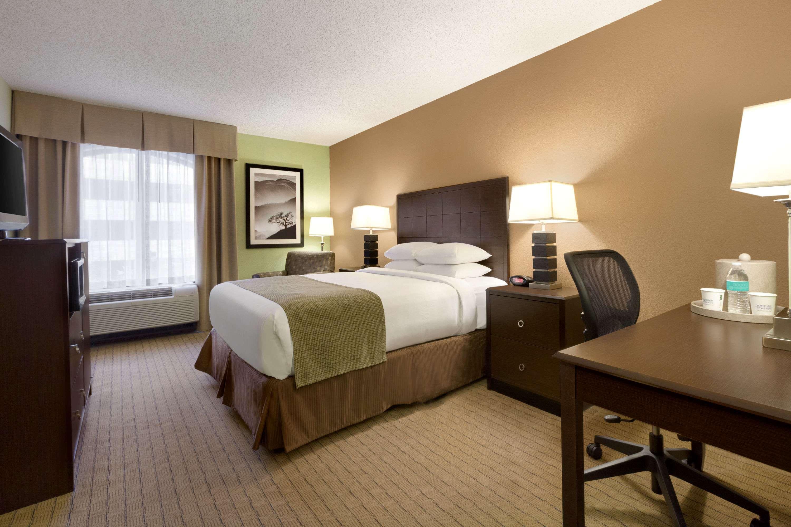Days Inn By Wyndham Baltimore Inner Harbor Zewnętrze zdjęcie
